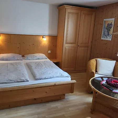 Leiner Apartament Altstadten